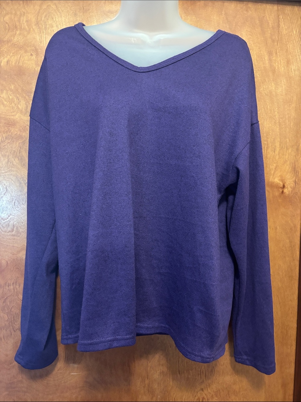 Women's V-Neck Long Sleeve Top - Purple